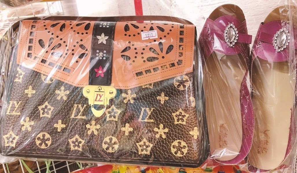 典雅镂空女皮包 和 女鞋