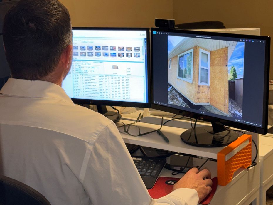 Public adjuster doing estimates