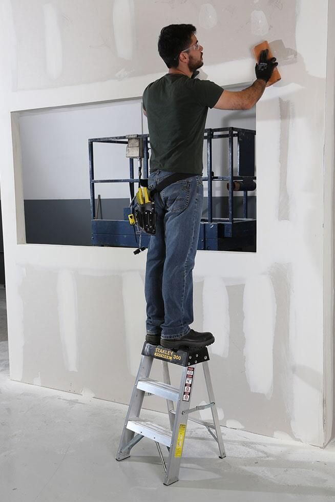 Grupo Centro Metálico - Escaleras de tijera