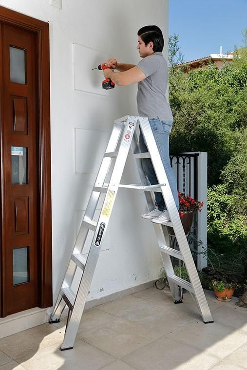 Grupo Centro Metálico - Fabricación de escaleras para uso industrial en la CDMX