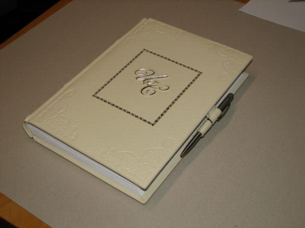 Vāki grāmatām un fotoalbumiem | Ādas izstrādājumu darbnīca