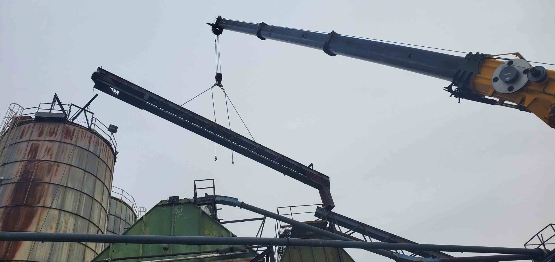 Crane Lifting Steel Platform — Wenatchee, WA — Columbia Cranes