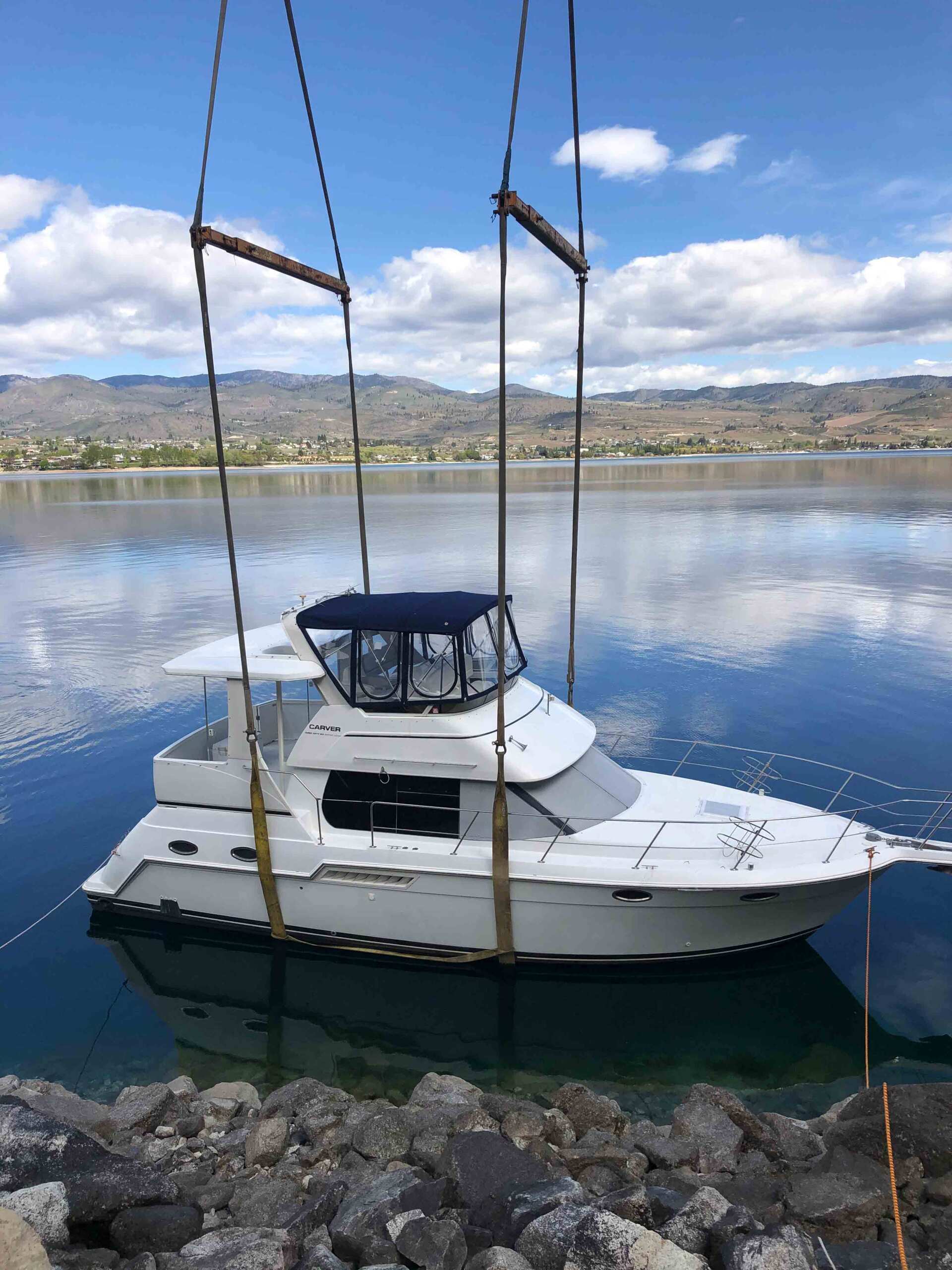 Yacht on the Water — Wenatchee, WA — Columbia Cranes