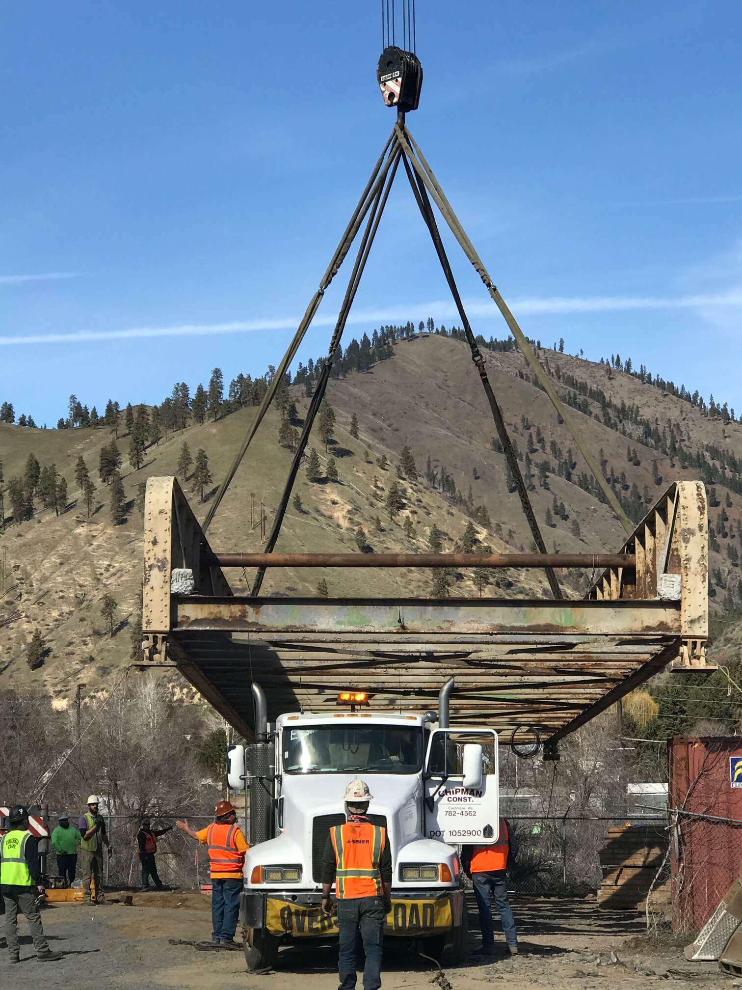 Steel Lifting — Wenatchee, WA — Columbia Cranes