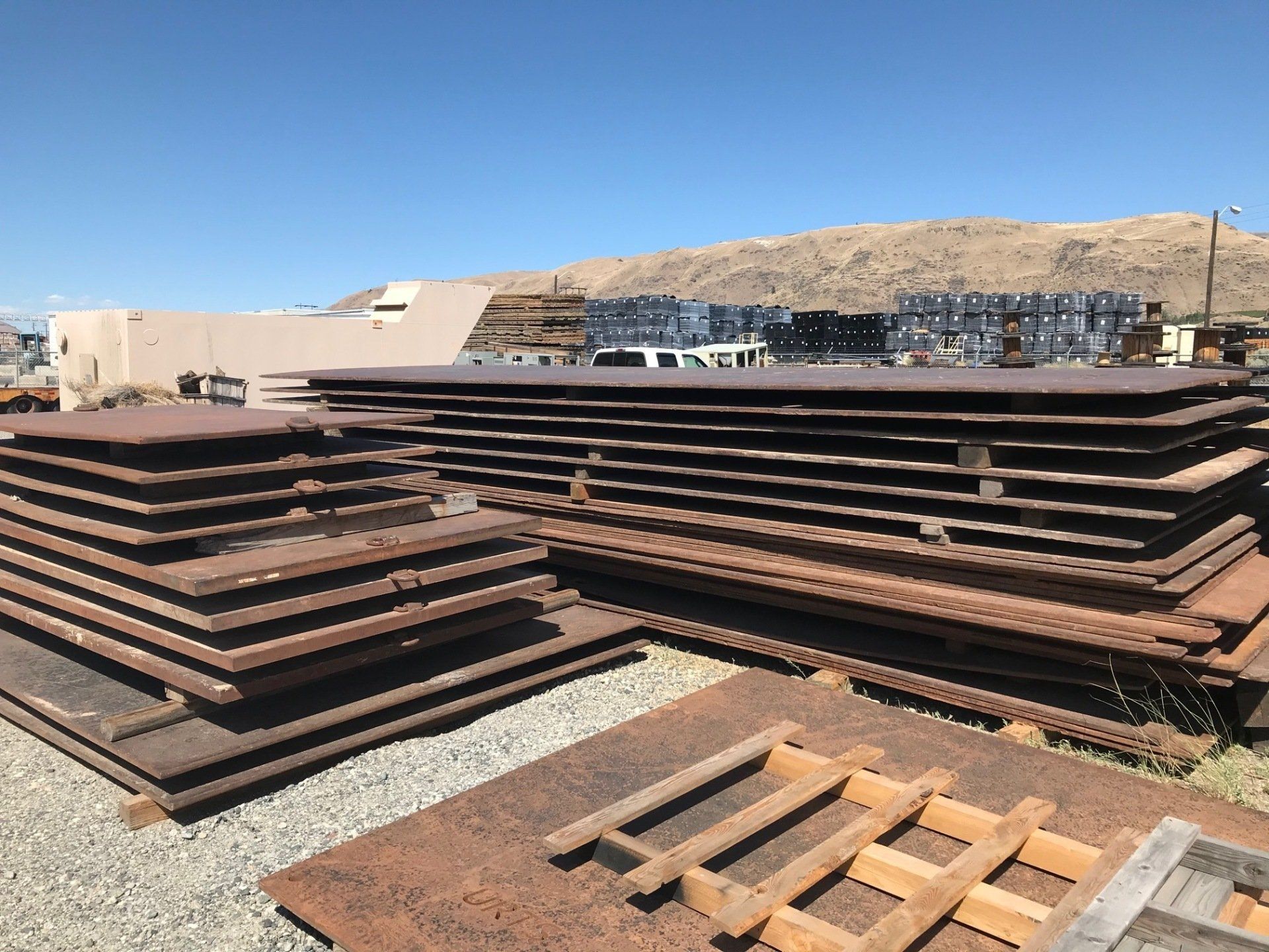 Steel Plates — Hoisting Equipment in Wenatchee, Washington