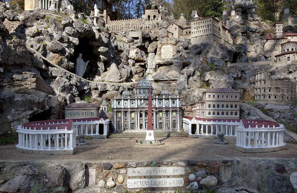 Ave Maria Grotto