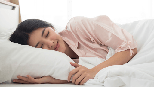 tidur miring untuk posisi tidur yang benar
