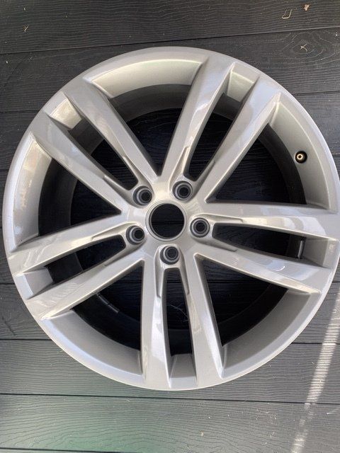 VW Passat 19 x 8 — Aurora, CO — Precision Alloy