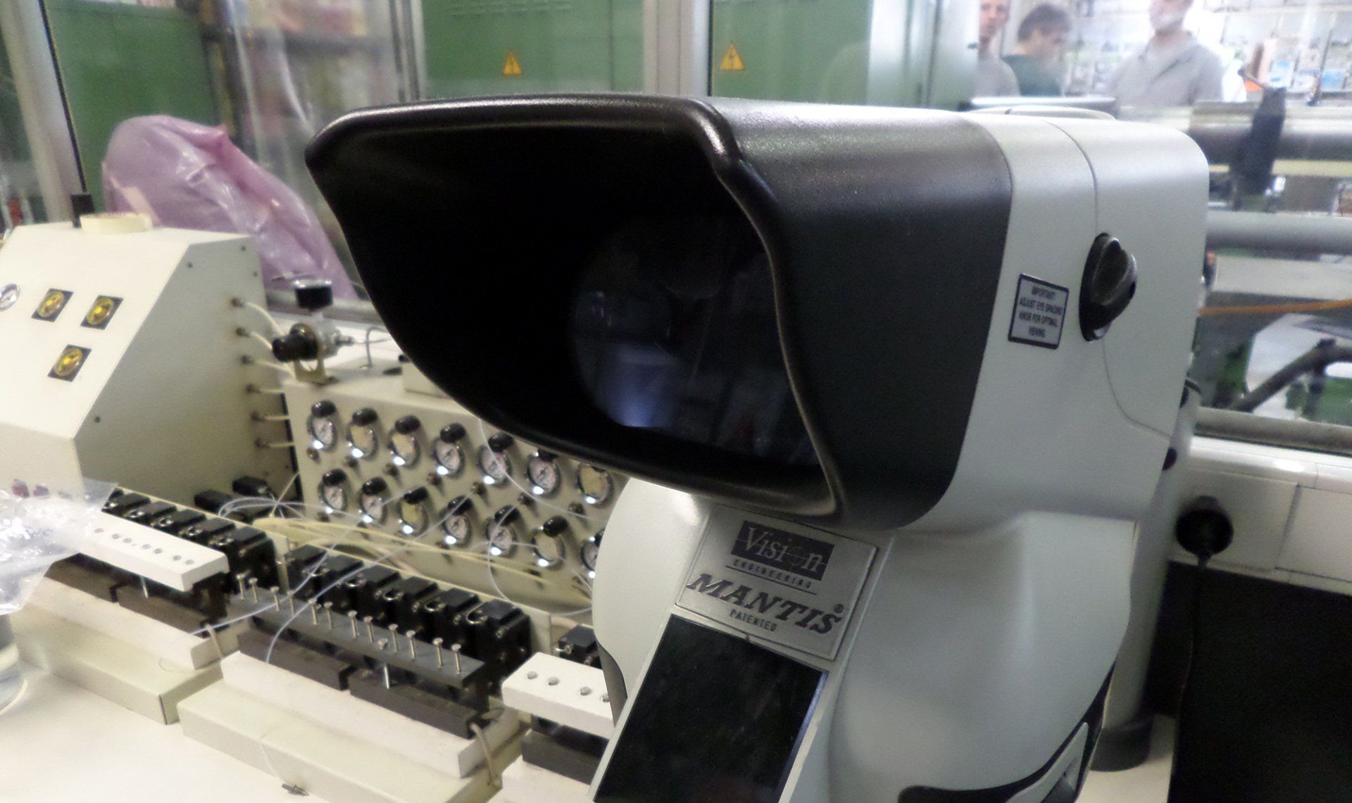 Macchinario per lavori di precisione