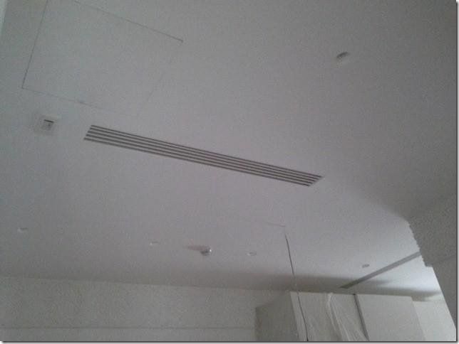 Condizionatore nel soffitto