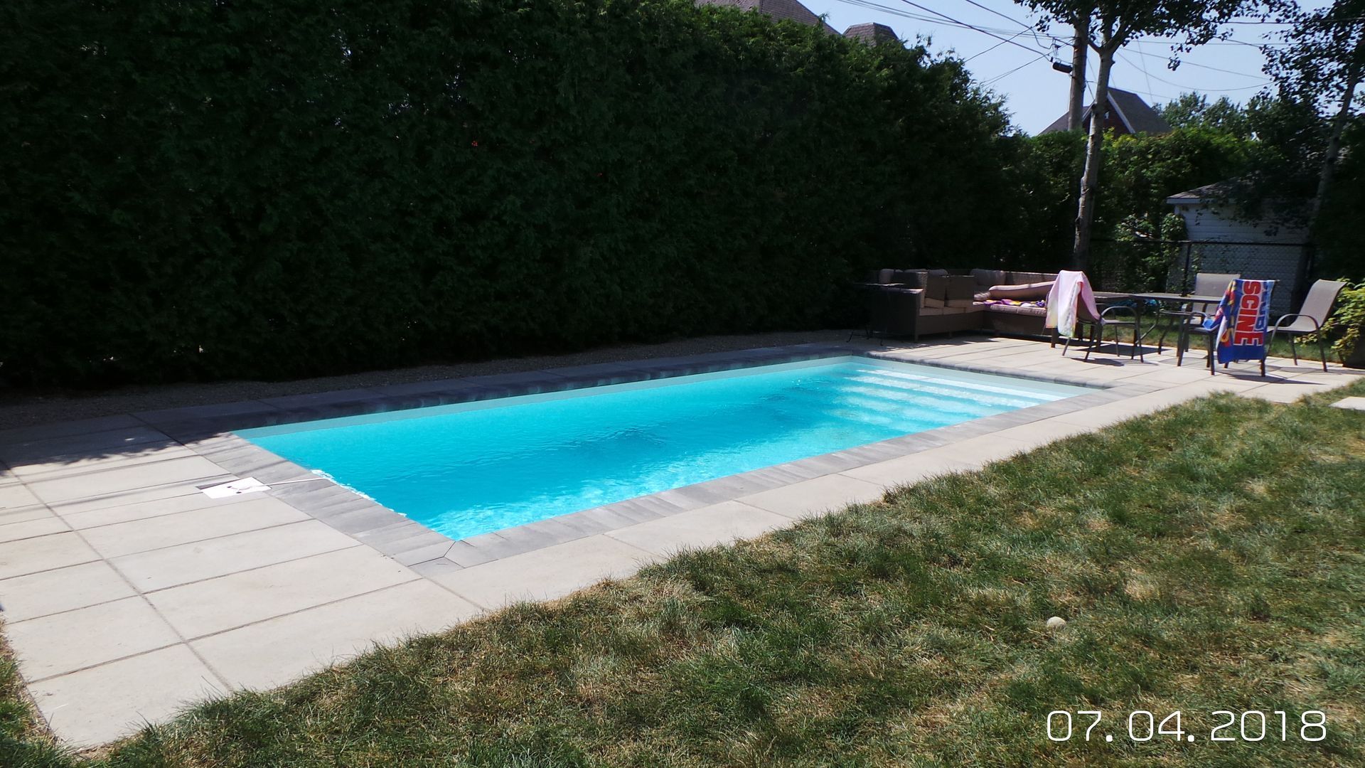 Une photo d'une piscine a été prise le 07-04-2016