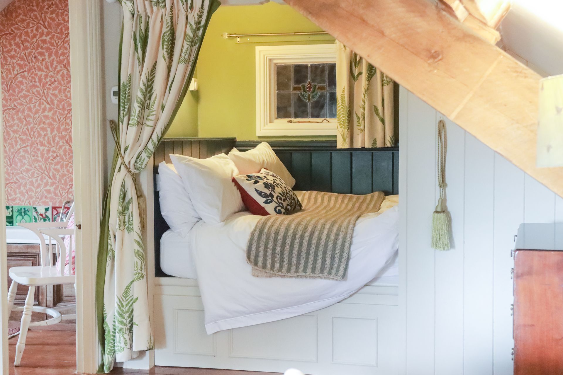 Cabin bed at Cambrian Escapes