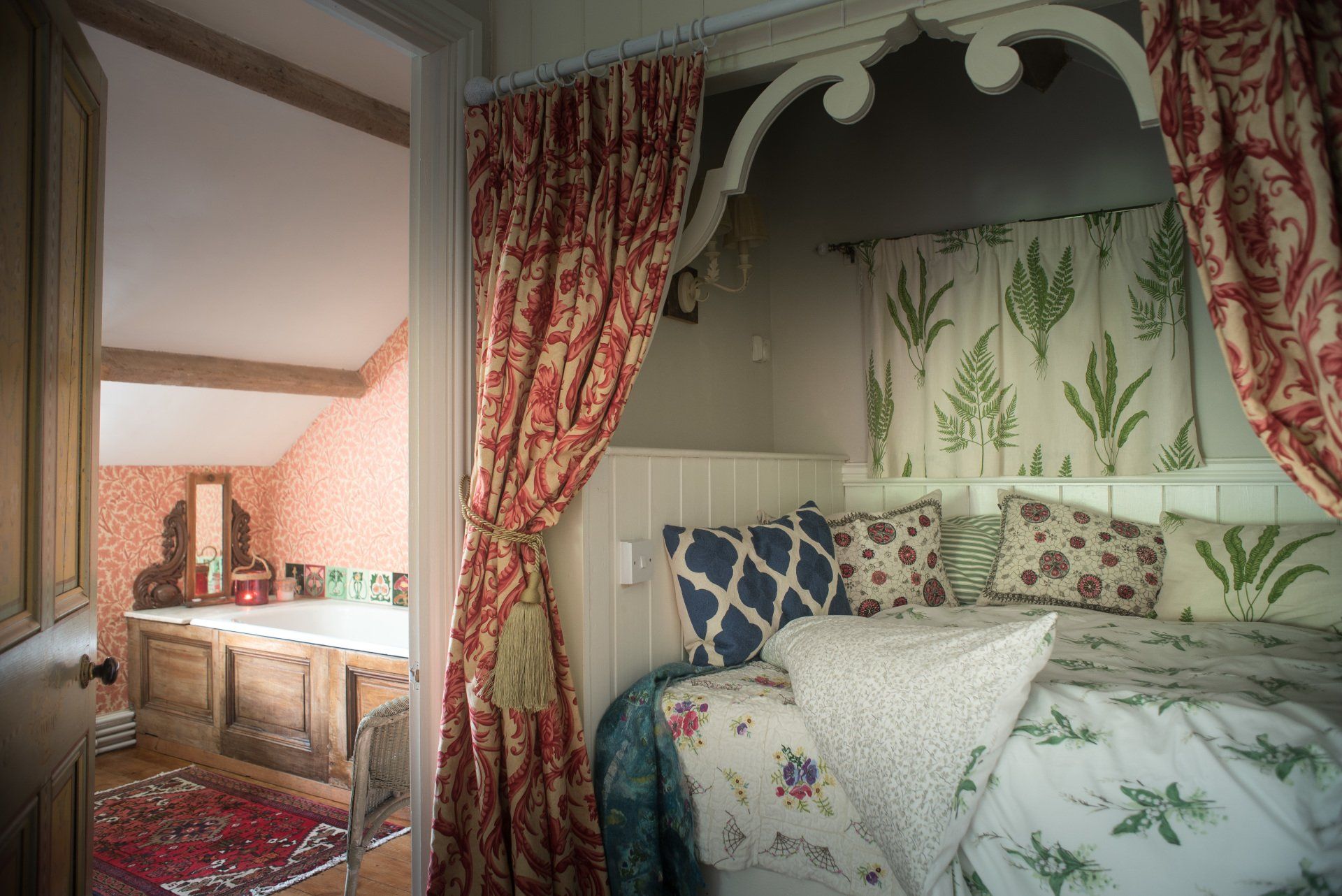 luxury loft holiday cottage Wales
