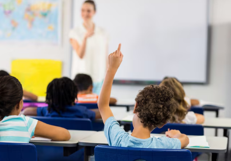 Empresa de cobrança para escolas: como lidar com mensalidades em atraso