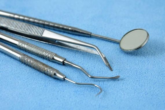 implantologia dentale a Bologna