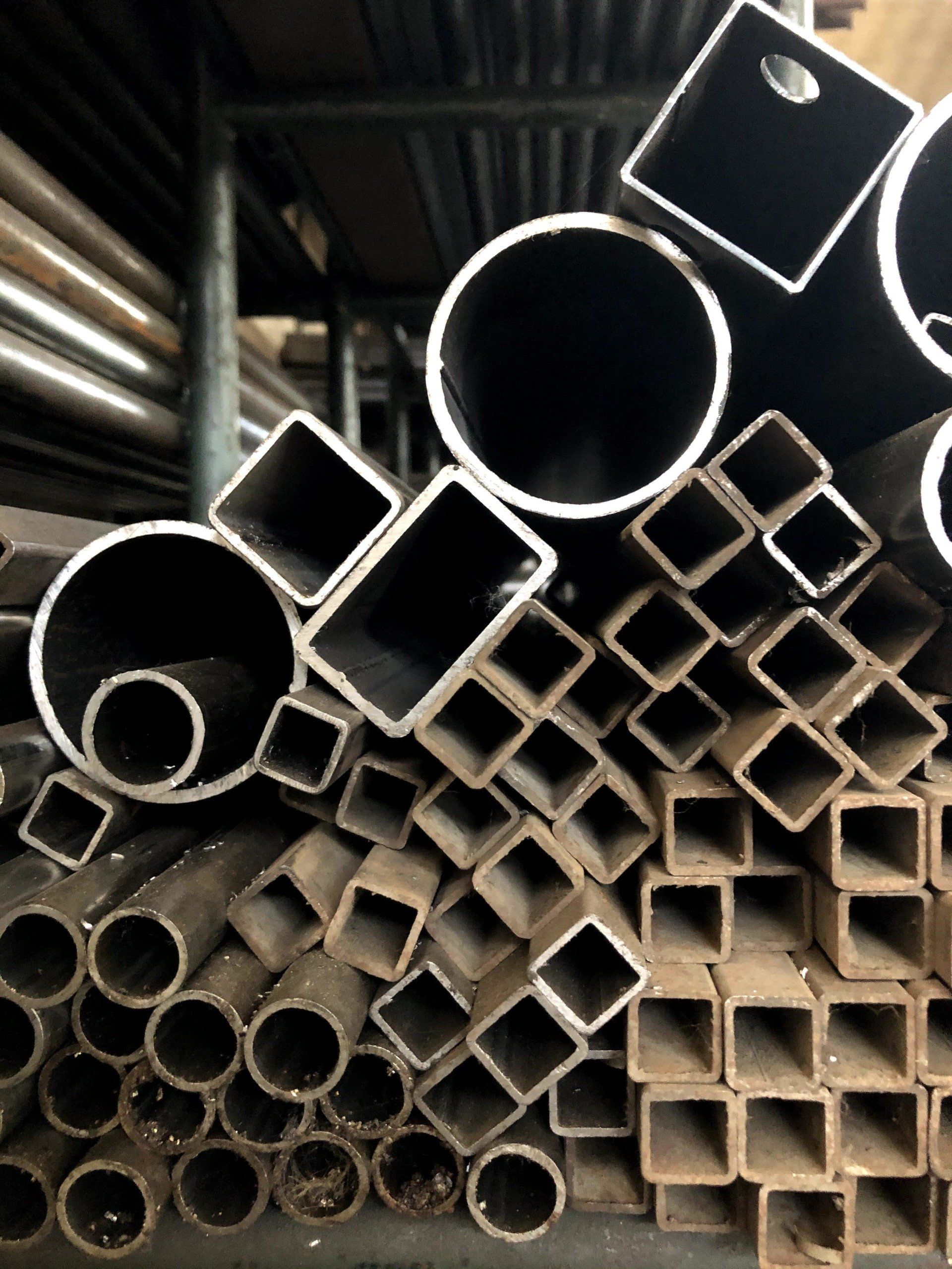 curvatura tubi per carpenteria Lombardia