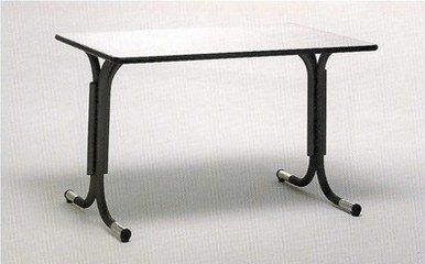 tavolo con piano rettangolare
