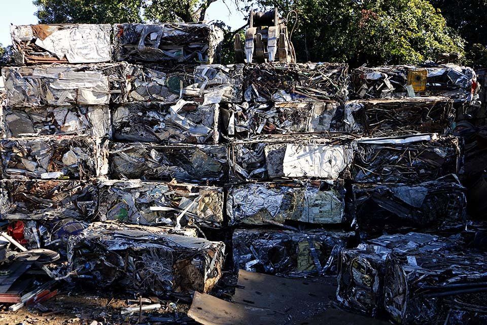 Commercio e smaltimento rottami