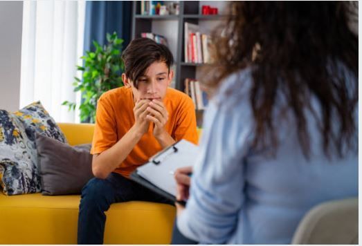 DR. MANUEL MUÑOZ GIL