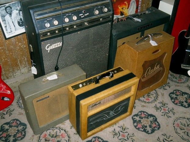 Amplifier - Ottsville, PA - Tinicum Guitar Barn