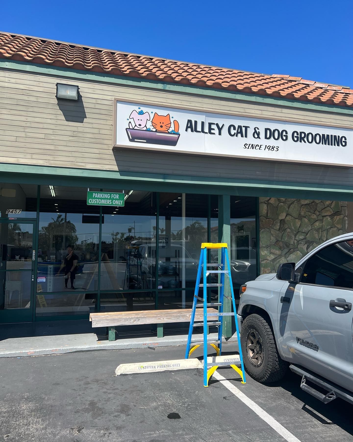 North Tustin CA, Foothill Ranch CA, Lake Forest CA, Rancho Santa Margarita CA, Mission Viejo CA, Aliso Viejo CA, Laguna Beach CA, Ladera Ranch CA, Rancho Mission Viejo CA, Clear View Window Care, Garden Grove CA, Huntington Beach CA, Yorktown Huntington Beach CA, Sunset Beach Huntington Beach CA, Corona Del Mar Newport Beach CA, Newport Beach CA, Balboa Island Newport Beach CA, Balboa Peninsula Newport Beach CA, Lido Isle CA, San Joaquin Hills CA, Costa Mesa CA, Belmont Shore Long Beach CA, Tustin CA, Irvine CA, Westminster CA, Fountain Valley CA, Seal Beach CA, Costa Mesa CA, Eastside Costa Mesa Costa Mesa CA, Westside Costa Mesa Costa Mesa CA, Window Cleaning, Orange County Window Cleaning, Garden Grove Window Cleaning, Huntington Beach Window Cleaning, Corona Del Mar Window Cleaning, Newport Beach Window Cleaning, San Joaquin Hills Window Cleaning, Costa Mesa Window Cleaning, Belmont Shores Window Cleaning, Tustin Window Cleaning, Irvine Window Cleaning, Westminster Window Cleaning, Fountain Valley Window Cleaning, Seal Beach Window Cleaning, Costa Mesa Window Cleaning, Window Cleaning Company, Residential Window Cleaning Company, Commercial Window Cleaning Company, Residential Window Cleaning, Commercial Window Cleaning, Window Cleaning Near Me, Window Cleaners Near Me, Screen Replacement, Orange County Screen Replacement, Garden Grove Screen Replacement, Huntington Beach Screen Replacement, Corona Del Mar Screen Replacement, Newport Beach Screen Replacement, San Joaquin Hills Screen Replacement, Costa Mesa Screen Replacement, Belmont Shores Screen Replacement, Tustin Screen Replacement, Irvine Screen Replacement, Westminster Screen Replacement, Fountain Valley Screen Replacement, Seal Beach Screen Replacement, Costa Mesa Screen Replacement, Screen Replacement Near Me, Window Screen Replacement, Window Screen Replacement Near Me, Door Screen Replacement, Door Screen Replacement Near Me, Residential Gutter Cleanout, Gutter Cleaning Near Me, Orange County Gutter Cleaning, Garden Grove Gutter Cleaning, Huntington Beach Gutter Cleaning, Corona Del mar Gutter Cleaning, Newport Beach Gutter Cleaning, San Joaquin Hills Gutter Cleaning, Costa Mesa Gutter Cleaning, Belmont Shores Gutter Cleaning, Tustin Gutter Cleaning, Irvine Gutter Cleaning, Westminster Gutter Cleaning, Fountain Valley Gutter Cleaning, Seal Beach Gutter Cleaning, Costa Mesa Gutter Cleaning, Residential Pressure Washing, Orange County Pressure Washing, Garden Grove Pressure Washing, Huntington Beach Pressure Washing, Corona Del Mar Pressure Washing, Newport Beach Pressure Washing, San Joaquin Hills Pressure Washing, Costa Mesa Pressure Washing, Belmont Shores Pressure Washing, Tustin Pressure Washing, Irvine Pressure Washing, Westminster Pressure Washing, Fountain Valley Pressure Washing, Seal Beach Pressure Washing, Costa Mesa Pressure Washing, Pressure Washing Near Me, House Wash, Pressure Washing Driveway, Pressure Washing Patio, Pressure Washing Walkway, Pressure Washing Sidewalk, Roof Cleaning, Solar Panel Cleaning, Residential Holiday Lighting, Commercial Holiday Lighting, Orange County Holiday Lighting, Garden Grove Holiday Lighting, Huntington Beach Holiday Lighting, Corona Del Mar Holiday Lighting, Newport Beach Holiday Lighting, San Joaquin Hills Holiday Lighting, Costa Mesa Holiday Lighting, Belmont Shores Holiday Lighting, Tustin Holiday Lighting, Irvine Holiday Lighting, Westminster Holiday Lighting, Fountain Valley Holiday Lighting, Seal Beach Holiday Lighting, Costa Mesa Holiday Lighting, Vinyl Fence Cleaning, Vinyl Fence Cleaning Near me