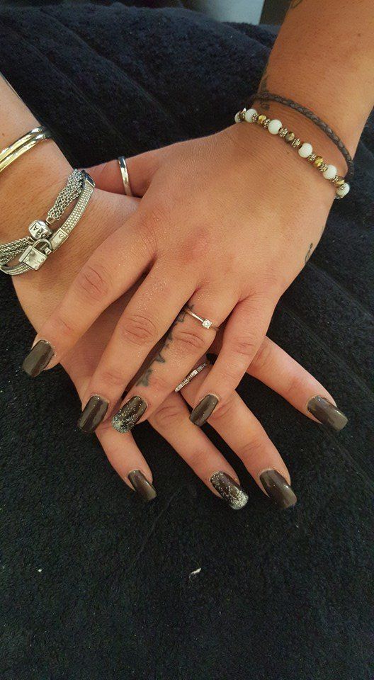black nail paint