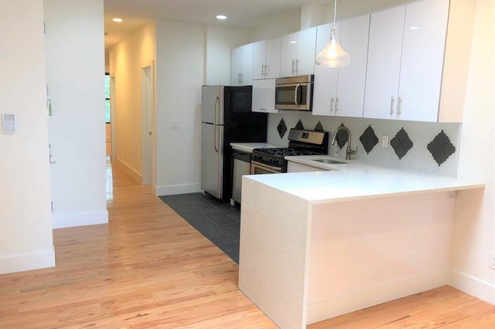 211 Nassau Ave Brooklyn Interior Photo