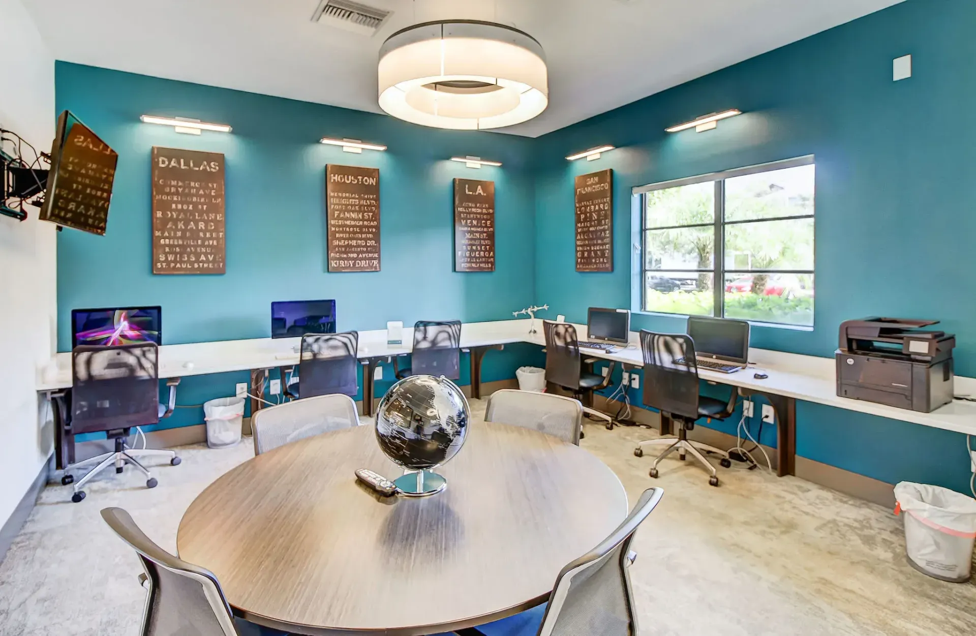 Computer room at Preserve at Westchase in Tampa, FL.