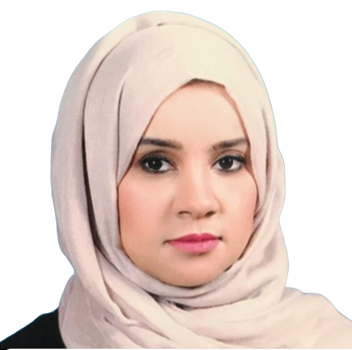 Man in traditional Omani dress, wearing a patterned turban and smiling slightly.