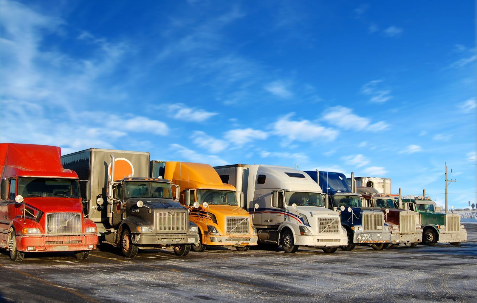 The Evolution of Sleeper Cab Trucks in OTR Trucking