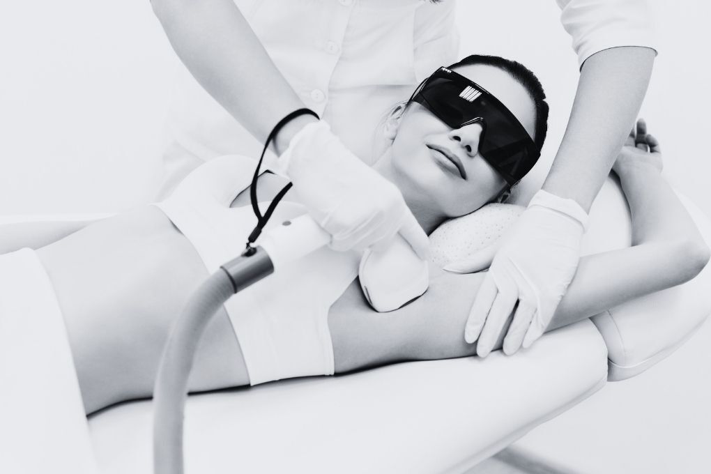 Cleage Aesthetics Clinic Leeds performing underarm laser hair removal