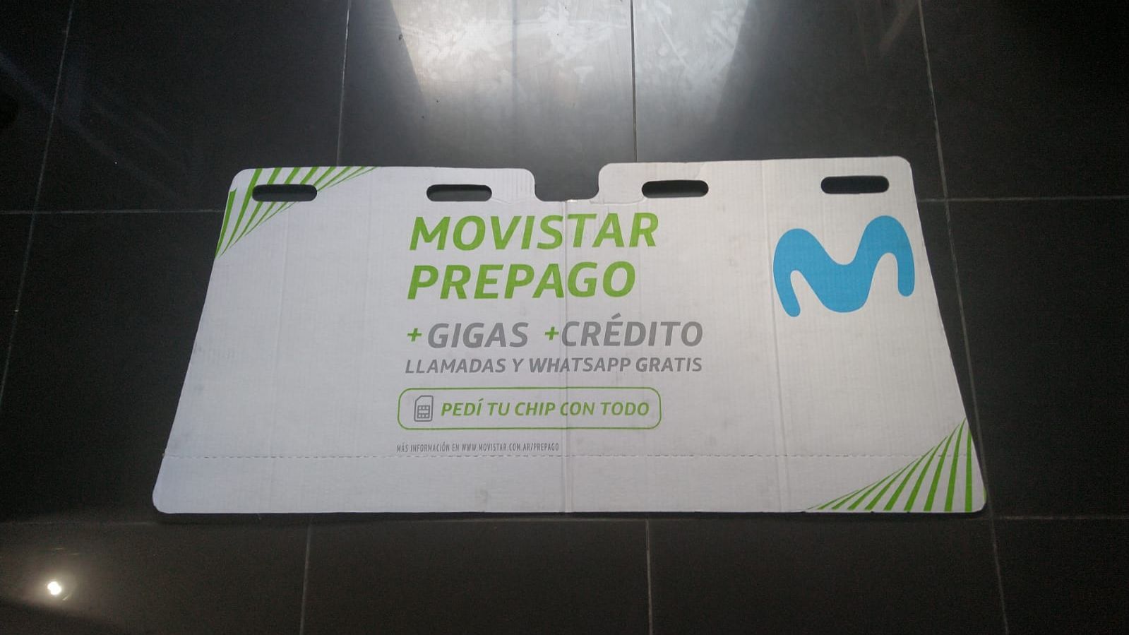 Una placa que dice movistar prepago