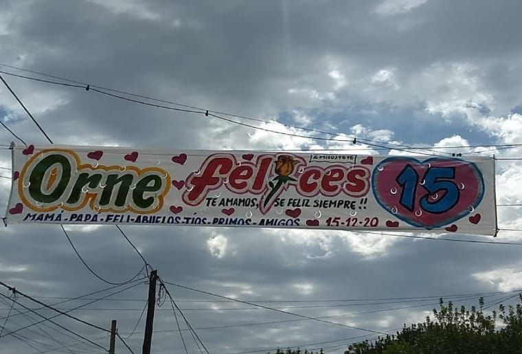 Una pancarta que dice 