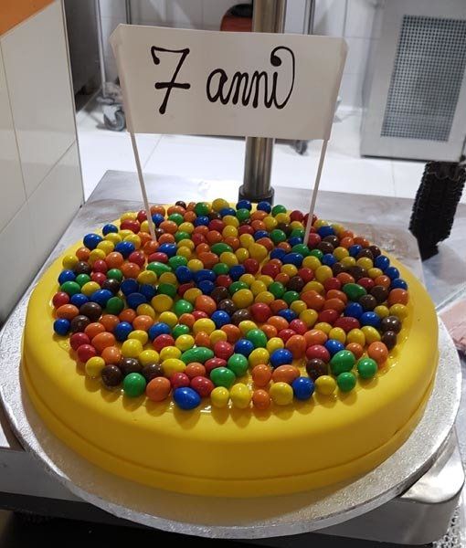 Torta con smarties