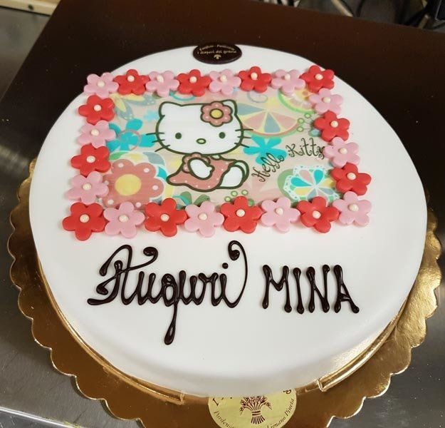 Torta con decorazione