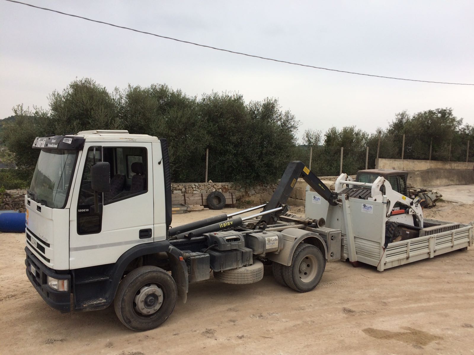 Mezzo per movimento terra