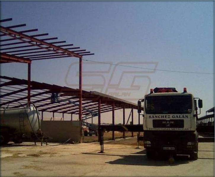 Estructura metálica nave ganadera