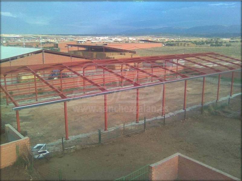 Estructura metálica nave ganadera