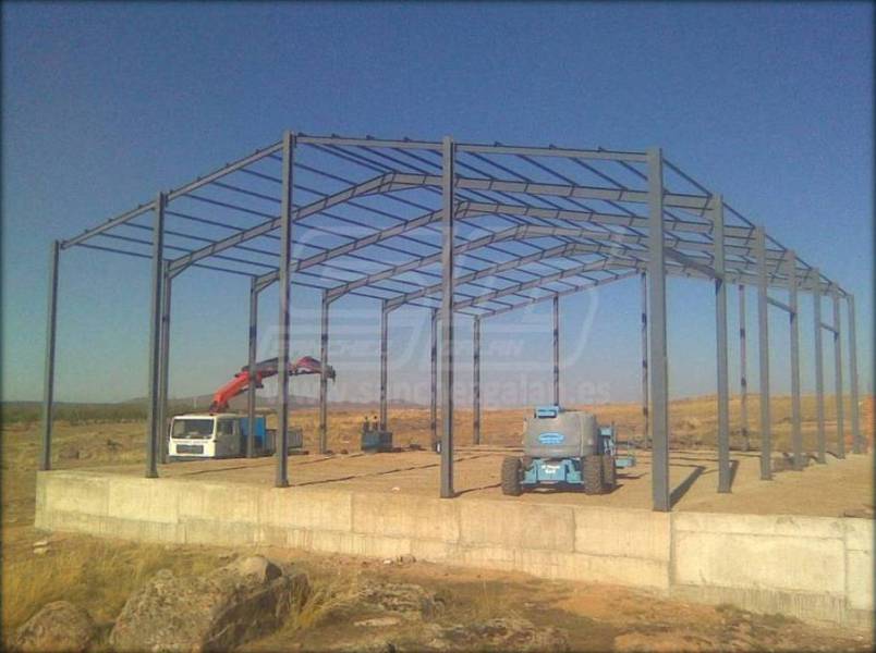 Estructura metálica nave ganadera