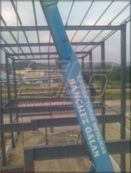 Estructura metálica edificio industrial