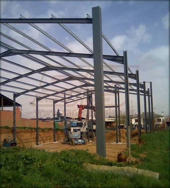 Estructura metálica taller mecánico