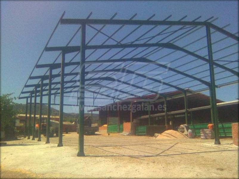 Estructura metálica nave agrícola