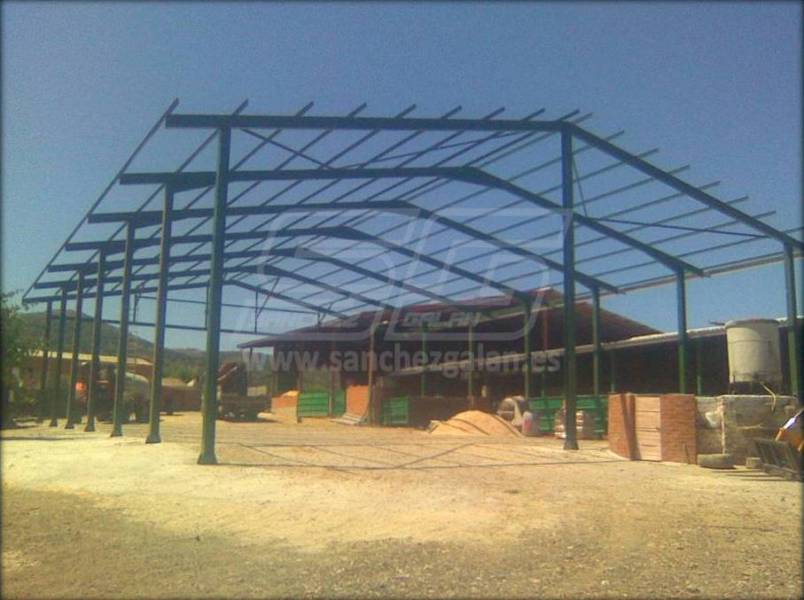 Estructura metálica nave agrícola