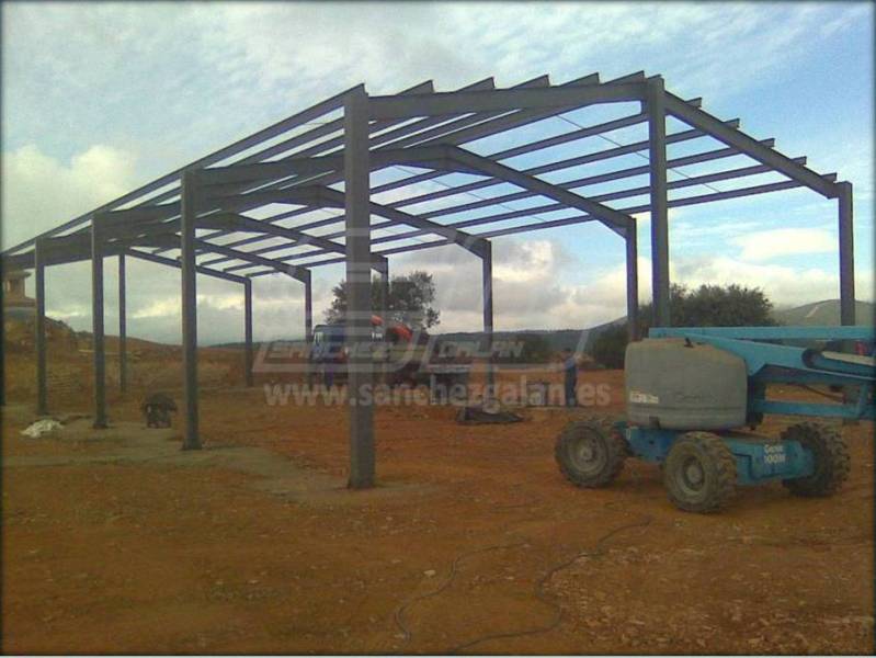 Estructura metálica nave agrícola