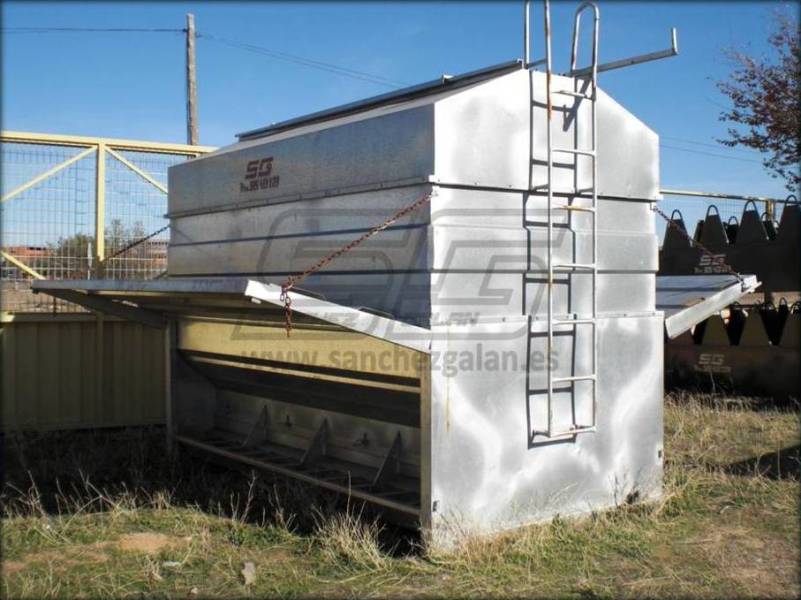 Tolva para ganado porcino