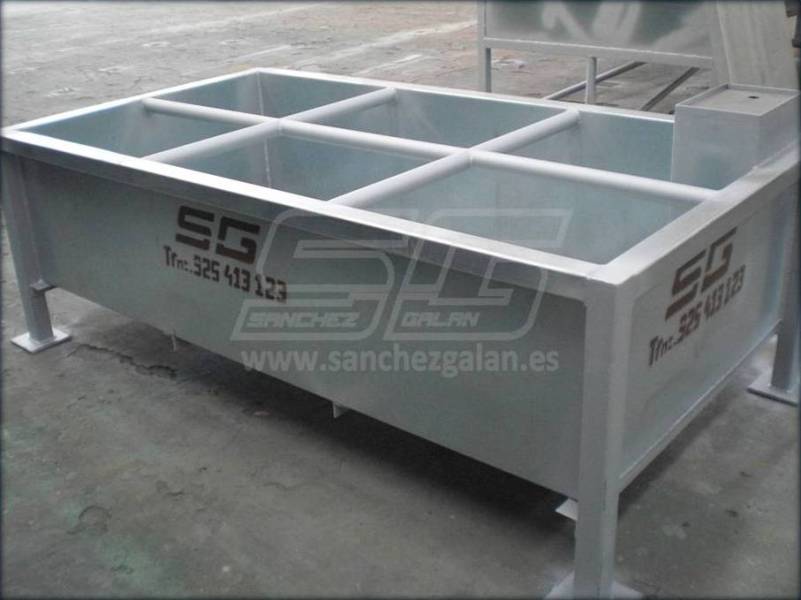 Pilón de agua para vacuno