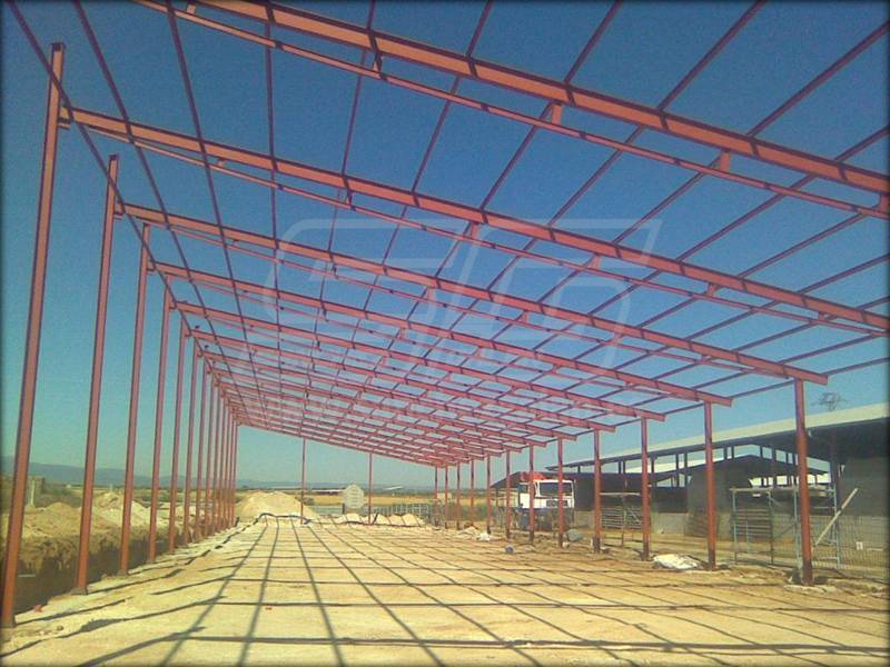 Estructura metálica nave ganadera