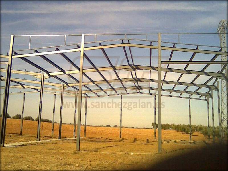 Estructura metálica edificio industrial