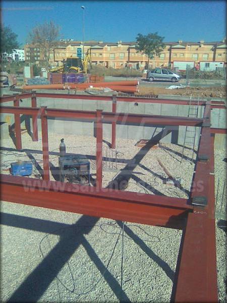 Estructura metálica vivienda