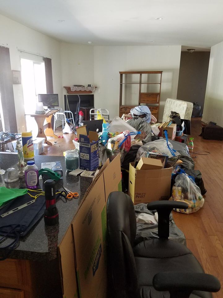 Junk Inside Living Room — Medford, NJ — A&W Clean Out Service